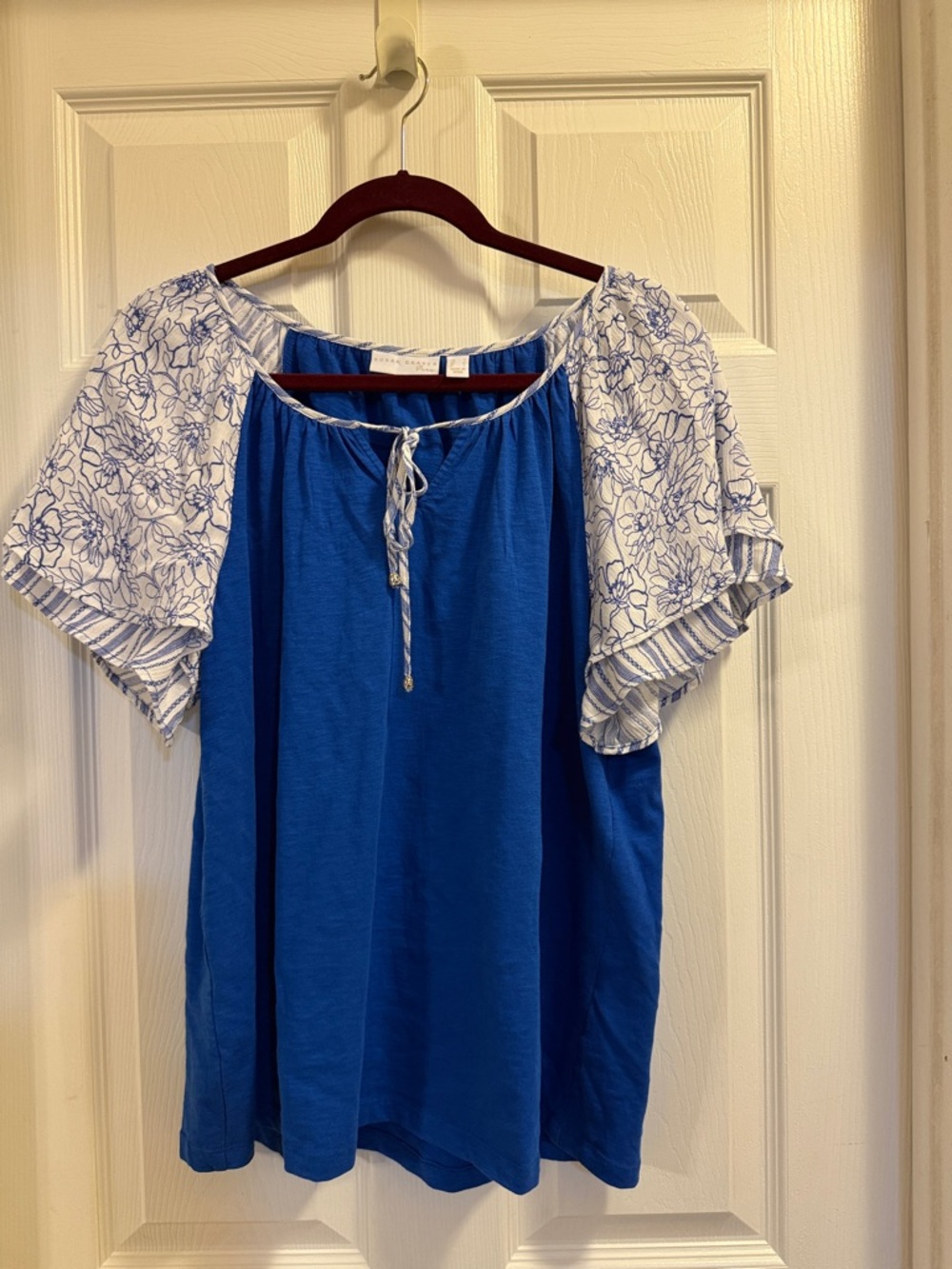 Susan Graver Royal Blue Cotton Knit Top with White Flutter Sleeves Size Medium